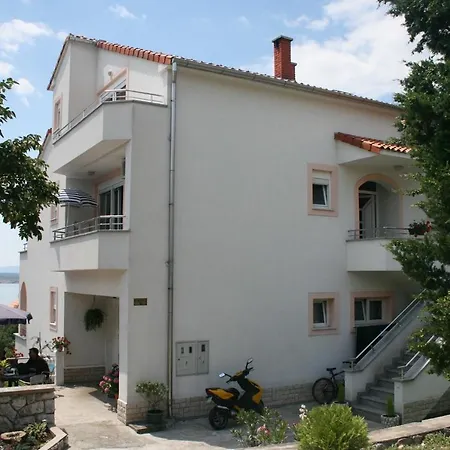 Apartment Studio 5534b Dramalj
